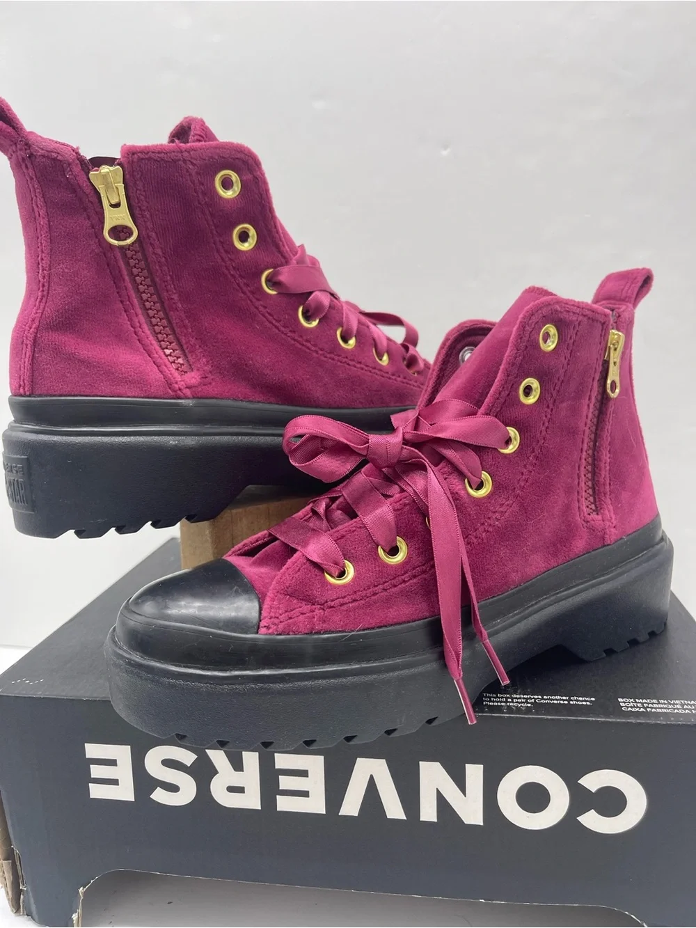Converse WMNS A05442C CTAS LUGGED LIFT H LEGEND BERRY/BLACK/BLACK Sneakers